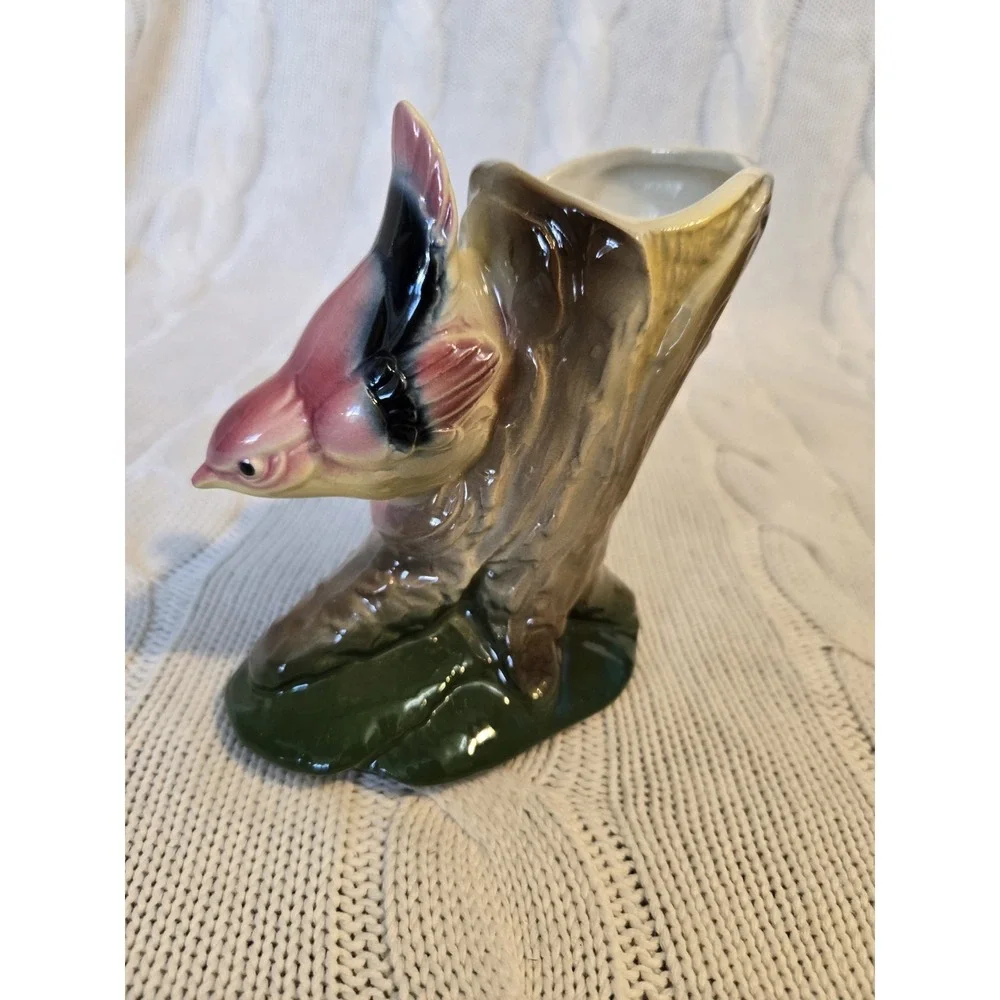 Vintage Royal Copley Hand Painted Pottery Nuthatch Like Bird On Branch Vase